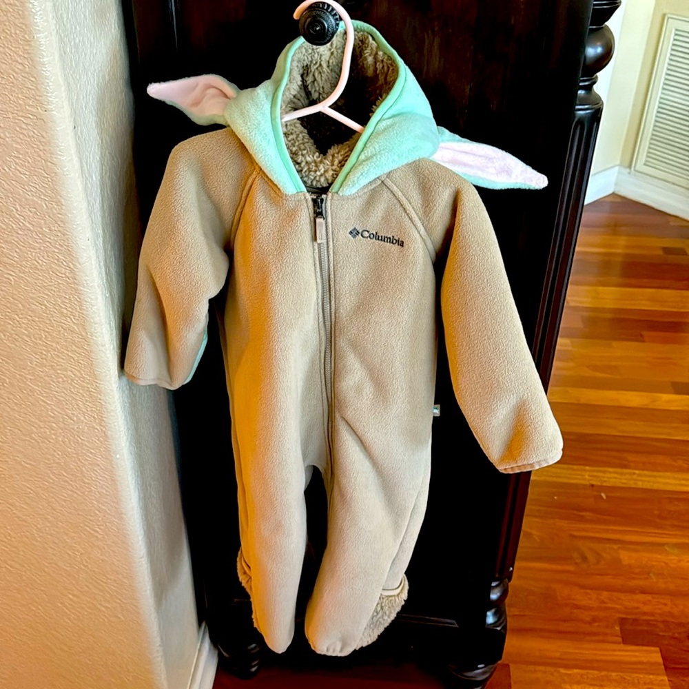 Grogu Mandalorian baby suit